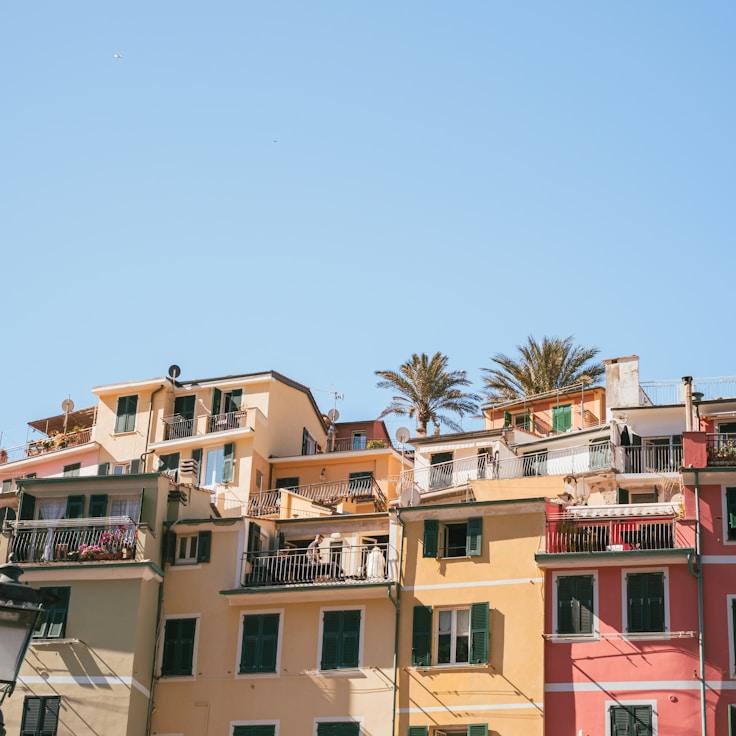 Family terraces and cafés for calm evenings in Portland